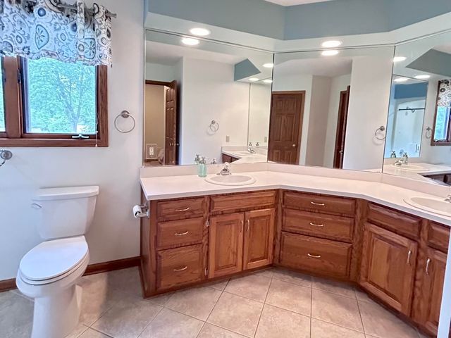 2547 Moerland Drive NW, Grand Rapids, MI 49504
