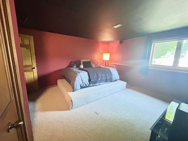 2547 Moerland Drive NW, Grand Rapids, MI 49504