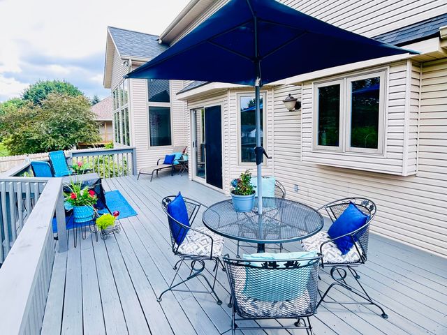 2547 Moerland Drive NW, Grand Rapids, MI 49504