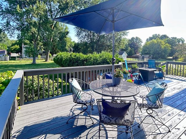 2547 Moerland Drive NW, Grand Rapids, MI 49504