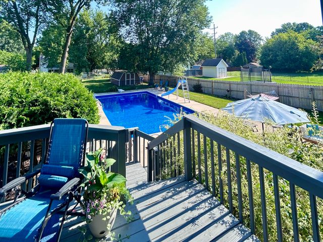 2547 Moerland Drive NW, Grand Rapids, MI 49504