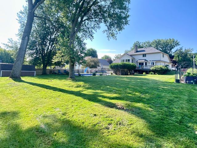2547 Moerland Drive NW, Grand Rapids, MI 49504