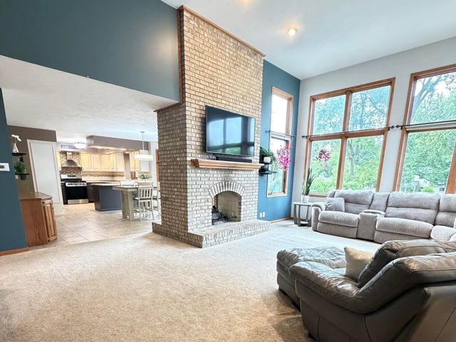 2547 Moerland Drive NW, Grand Rapids, MI 49504