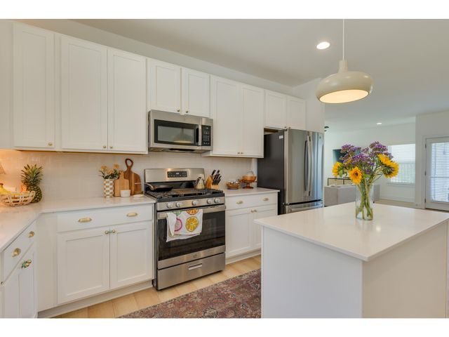 8801 Looksee LN, Austin, TX 78744