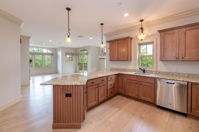 616 Scenic Rd Unit 106, Laconia, NH 03246