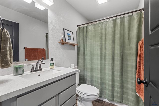 587 QUINTON LN, Box Elder, SD 57719