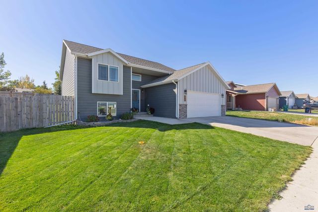 587 QUINTON LN, Box Elder, SD 57719