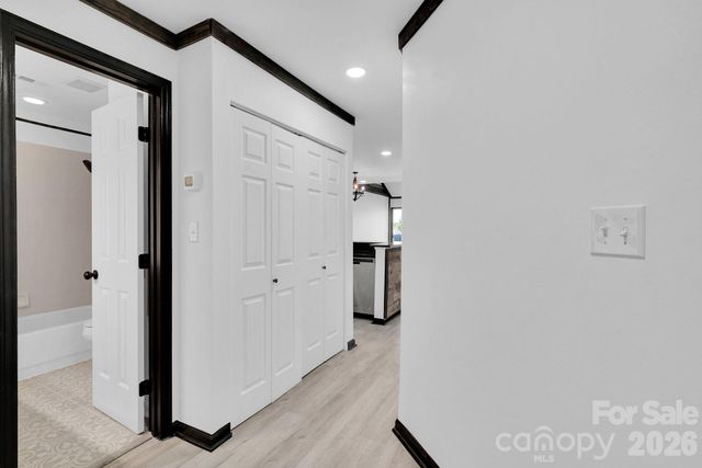 18755 Vineyard Point Lane, Cornelius, NC 28031