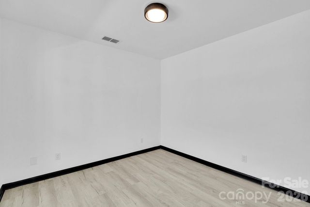 18755 Vineyard Point Lane, Cornelius, NC 28031