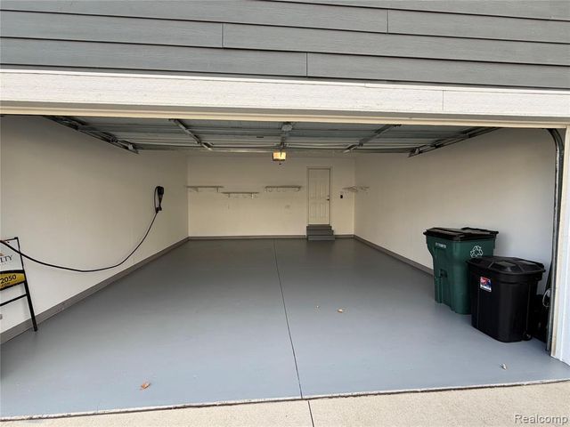 31065 Tremont Lane, Beverly Hills, MI 48025