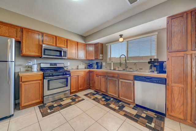 4937 Chromium Drive NE, Rio Rancho, NM 87124
