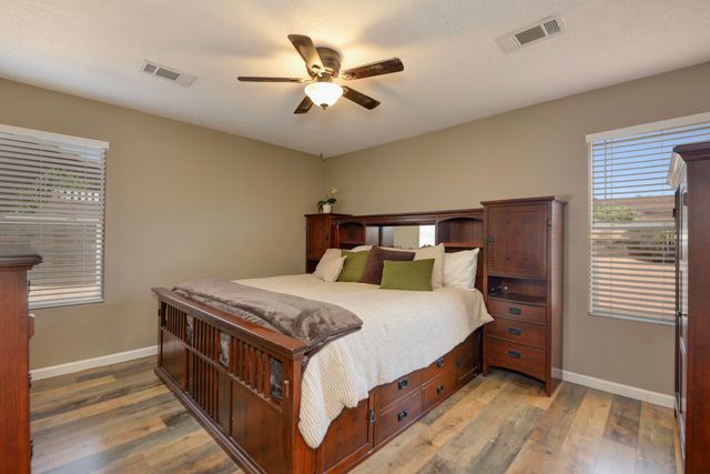 4937 Chromium Drive NE, Rio Rancho, NM 87124