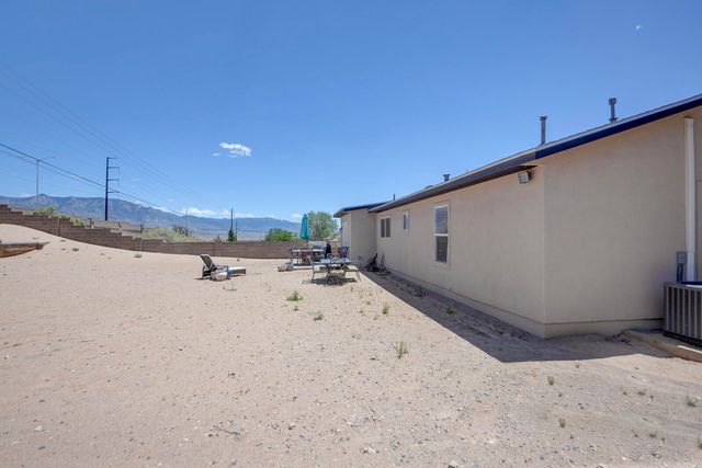 4937 Chromium Drive NE, Rio Rancho, NM 87124
