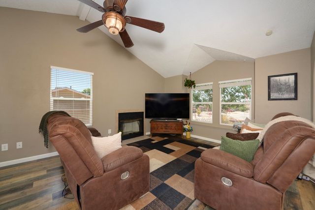 4937 Chromium Drive NE, Rio Rancho, NM 87124
