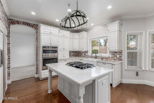 1111 N ALBA Circle, Mesa, AZ 85213