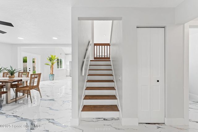 398 Riverview Lane, Melbourne Beach, FL 32951