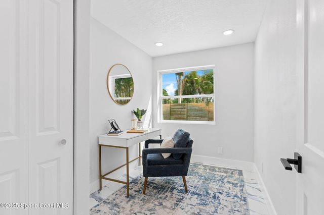 398 Riverview Lane, Melbourne Beach, FL 32951