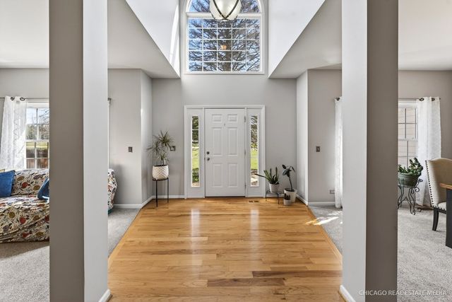 6119 Sands Road, Crystal Lake, IL 60014