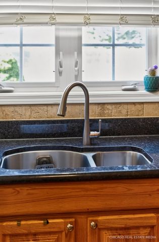 6119 Sands Road, Crystal Lake, IL 60014