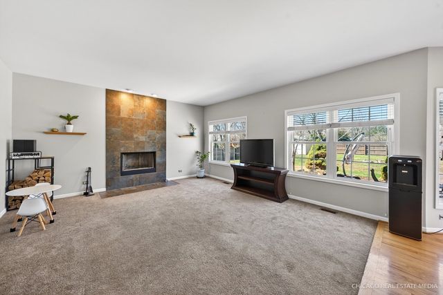 6119 Sands Road, Crystal Lake, IL 60014