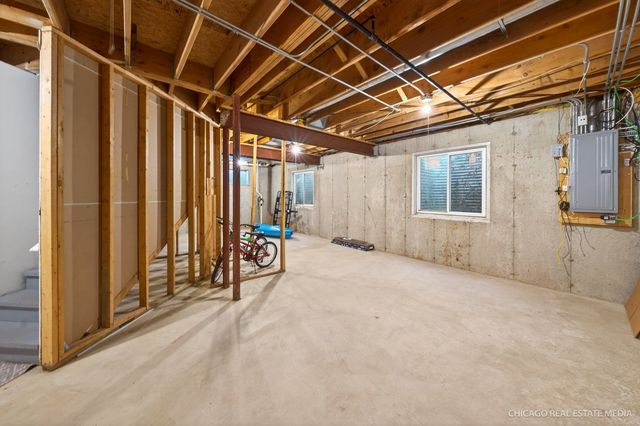 6119 Sands Road, Crystal Lake, IL 60014