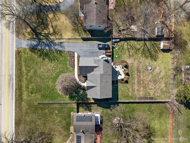 6119 Sands Road, Crystal Lake, IL 60014