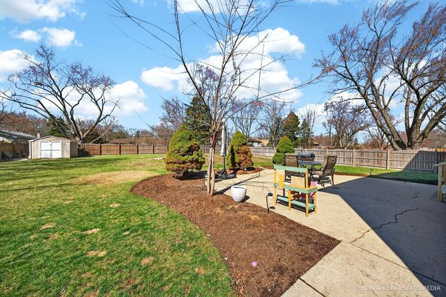 6119 Sands Road, Crystal Lake, IL 60014