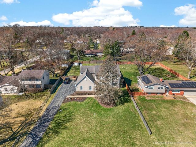 6119 Sands Road, Crystal Lake, IL 60014