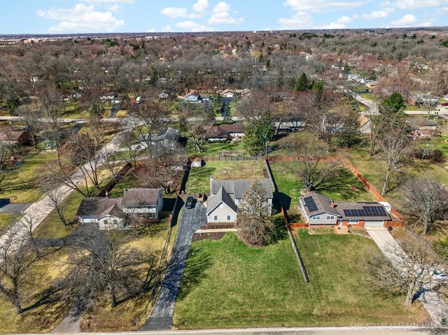 6119 Sands Road, Crystal Lake, IL 60014