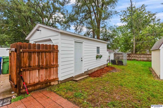 2807 Crawford Street, Bellevue, NE 68005