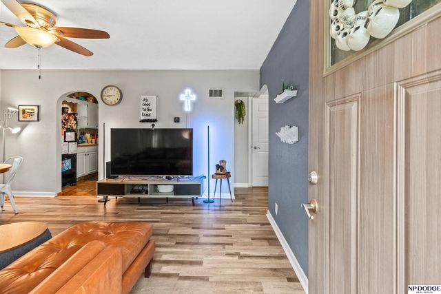 2807 Crawford Street, Bellevue, NE 68005