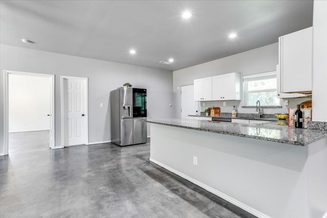 1409 County Road 913, Burleson, TX 76028