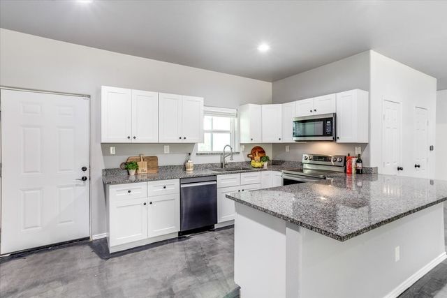 1409 County Road 913, Burleson, TX 76028