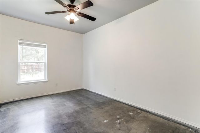 1409 County Road 913, Burleson, TX 76028