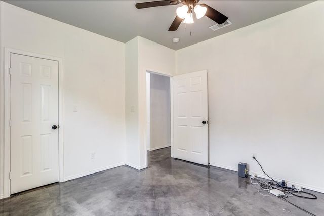1409 County Road 913, Burleson, TX 76028