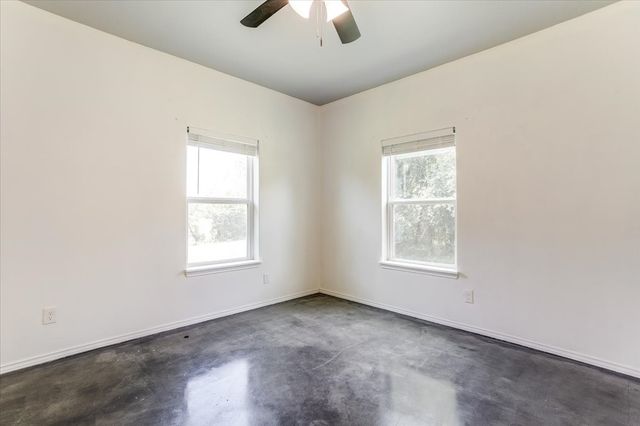 1409 County Road 913, Burleson, TX 76028