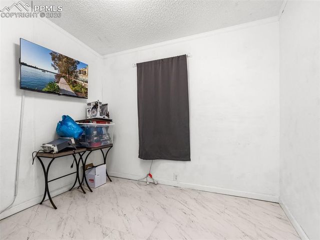 279 E Kipling Drive, Pueblo West, CO 81007