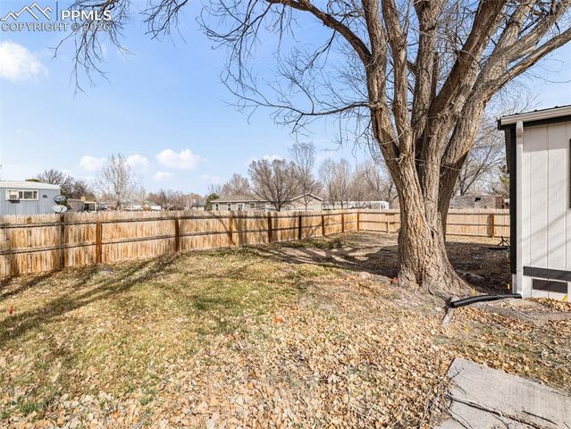 279 E Kipling Drive, Pueblo West, CO 81007