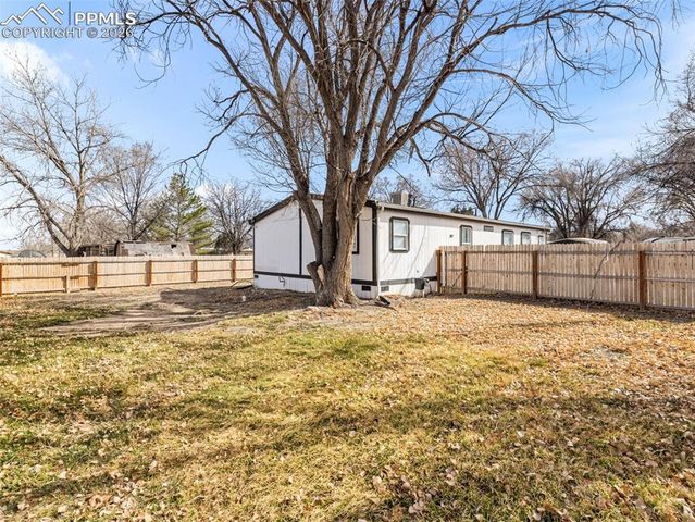 279 E Kipling Drive, Pueblo West, CO 81007