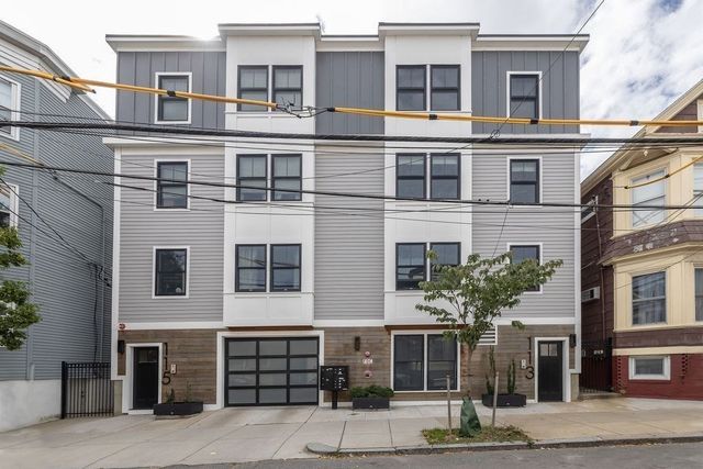 113-115 Falcon St 113-3, Boston, MA 02128
