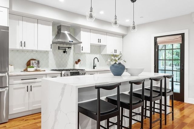 113-115 Falcon St 113-3, Boston, MA 02128