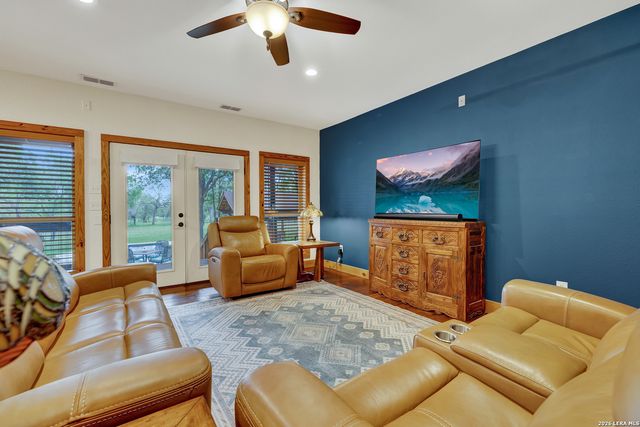 285 Rangeland, Seguin, TX 78155
