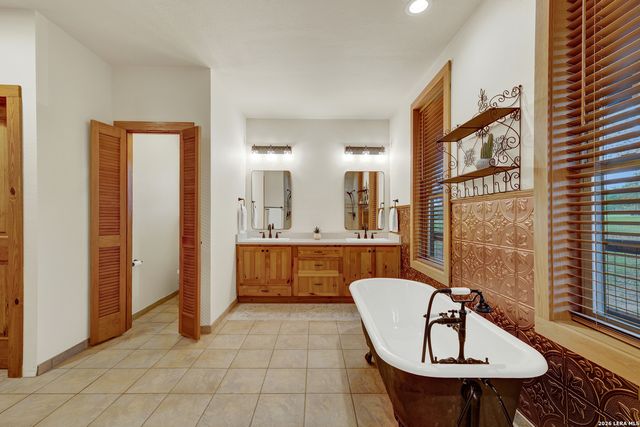 285 Rangeland, Seguin, TX 78155