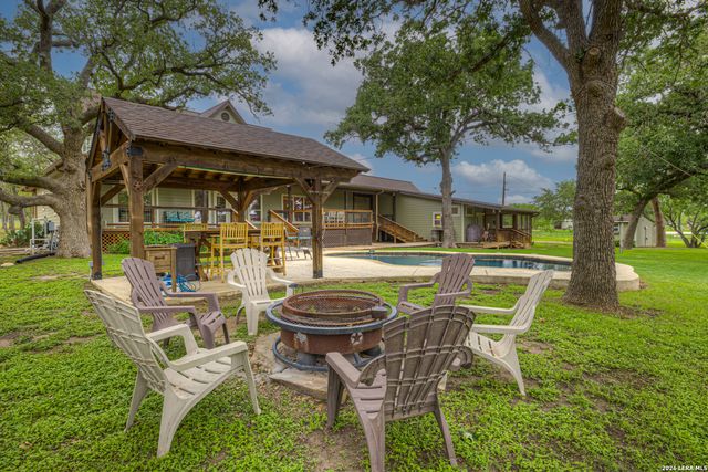285 Rangeland, Seguin, TX 78155