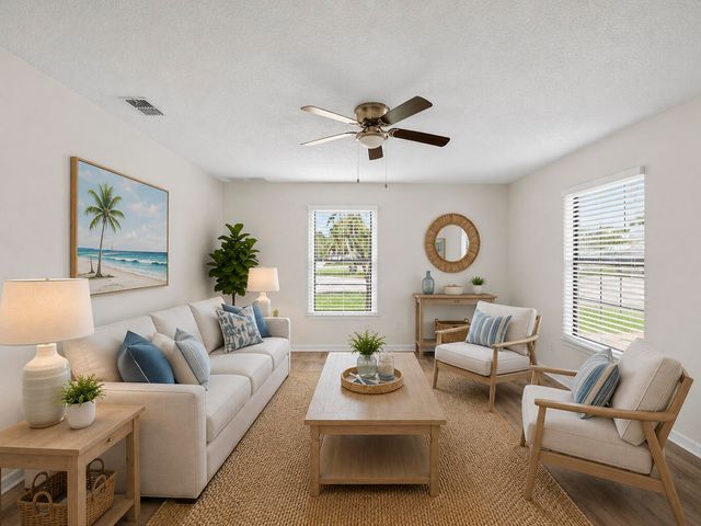 2575 1st Place, Vero Beach, FL 32962
