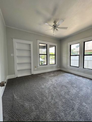 403 NE 7th Avenue, Mineral Wells, TX 76067