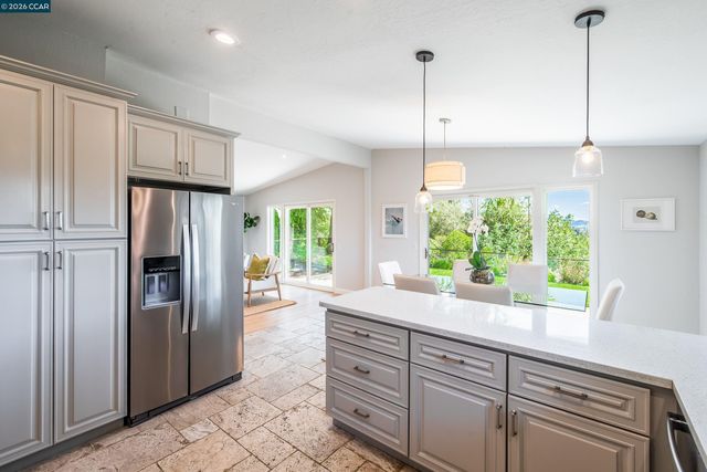 11 Dale Court, Lafayette, CA 94595