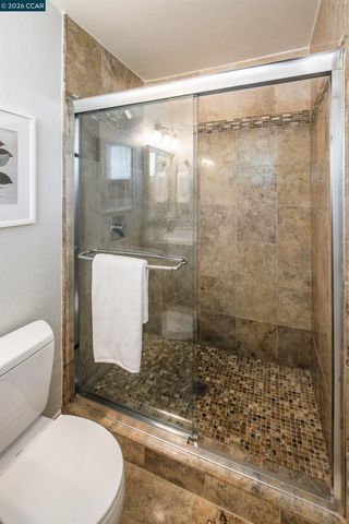 11 Dale Court, Lafayette, CA 94595