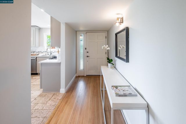 11 Dale Court, Lafayette, CA 94595