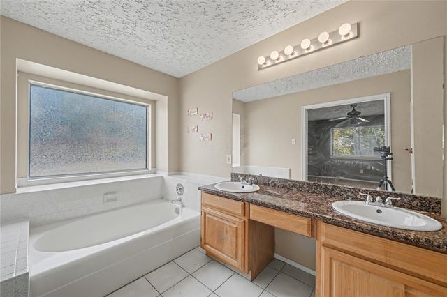 319 Richvale Lane, Houston, TX 77598